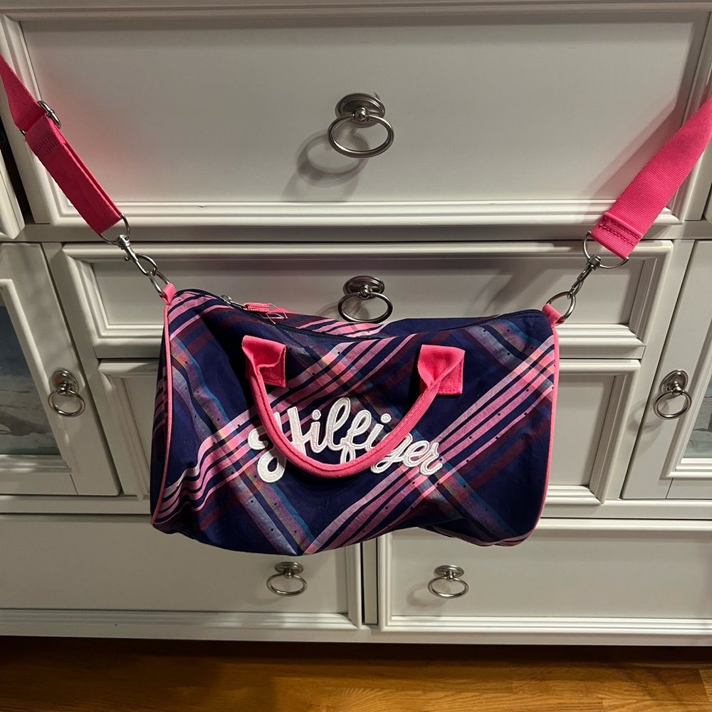 Tommy Hilfiger Pink and Blue Travel Bag with Sporty Design
